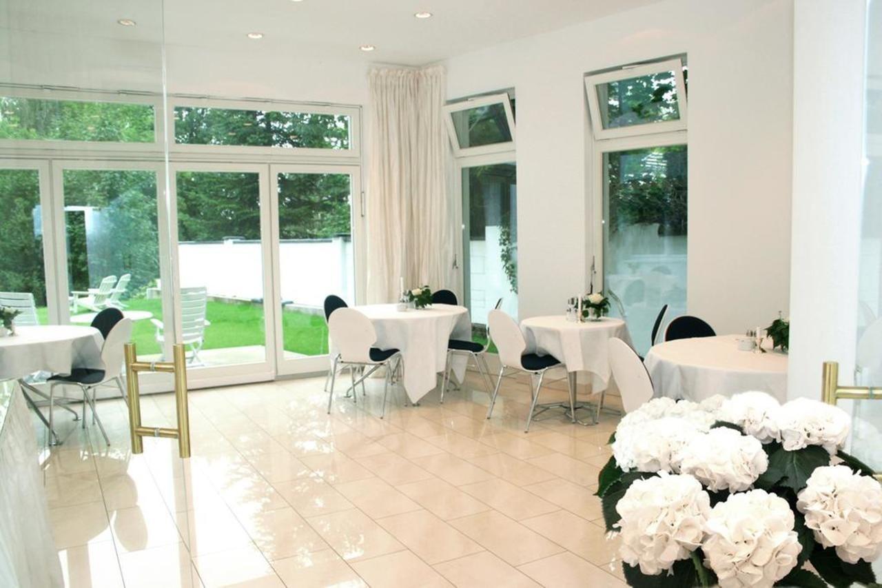 Hotel Villa Falkenberg Dusseldorf Exterior photo